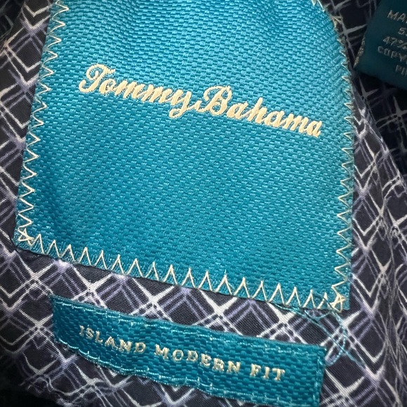 Tommy Bahama Island Modern Fit Button Silk Blend Shirt- Medium - Picture 7 of 8